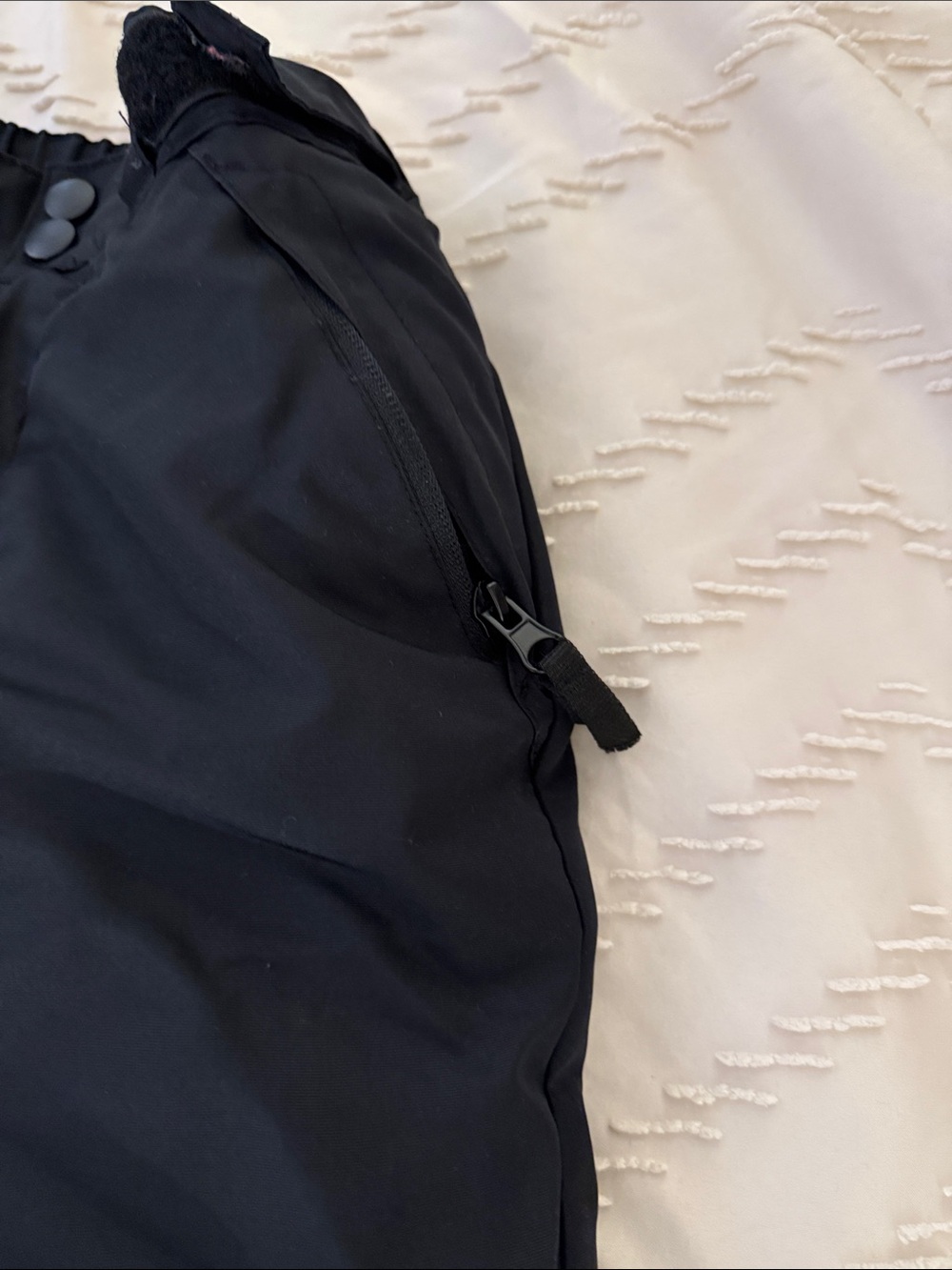 Black Insulated Snow Pants - Picture 2 of 10